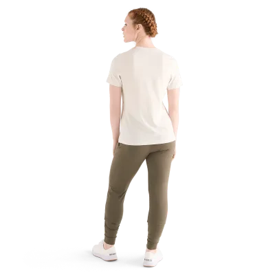Women's Deltapeak® Micro Textured Tee