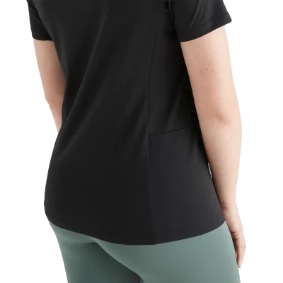 Women's Deltapeak® Micro Textured Tee