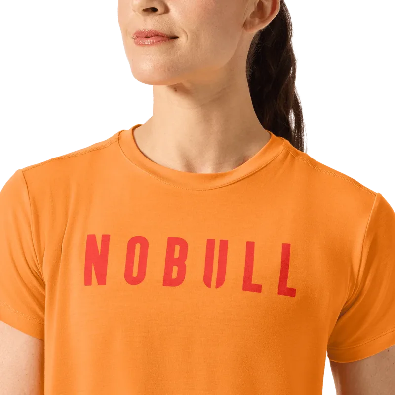 T-shirt Boxy NOBULL da donna