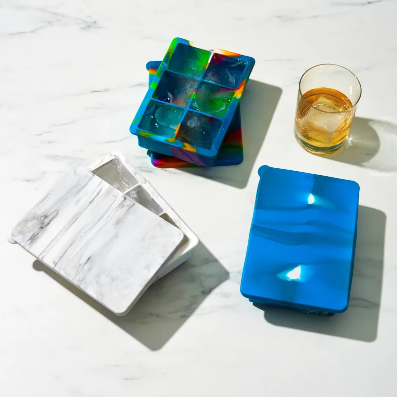 2" Ice Cube Tray with Lid in Colored Marble
